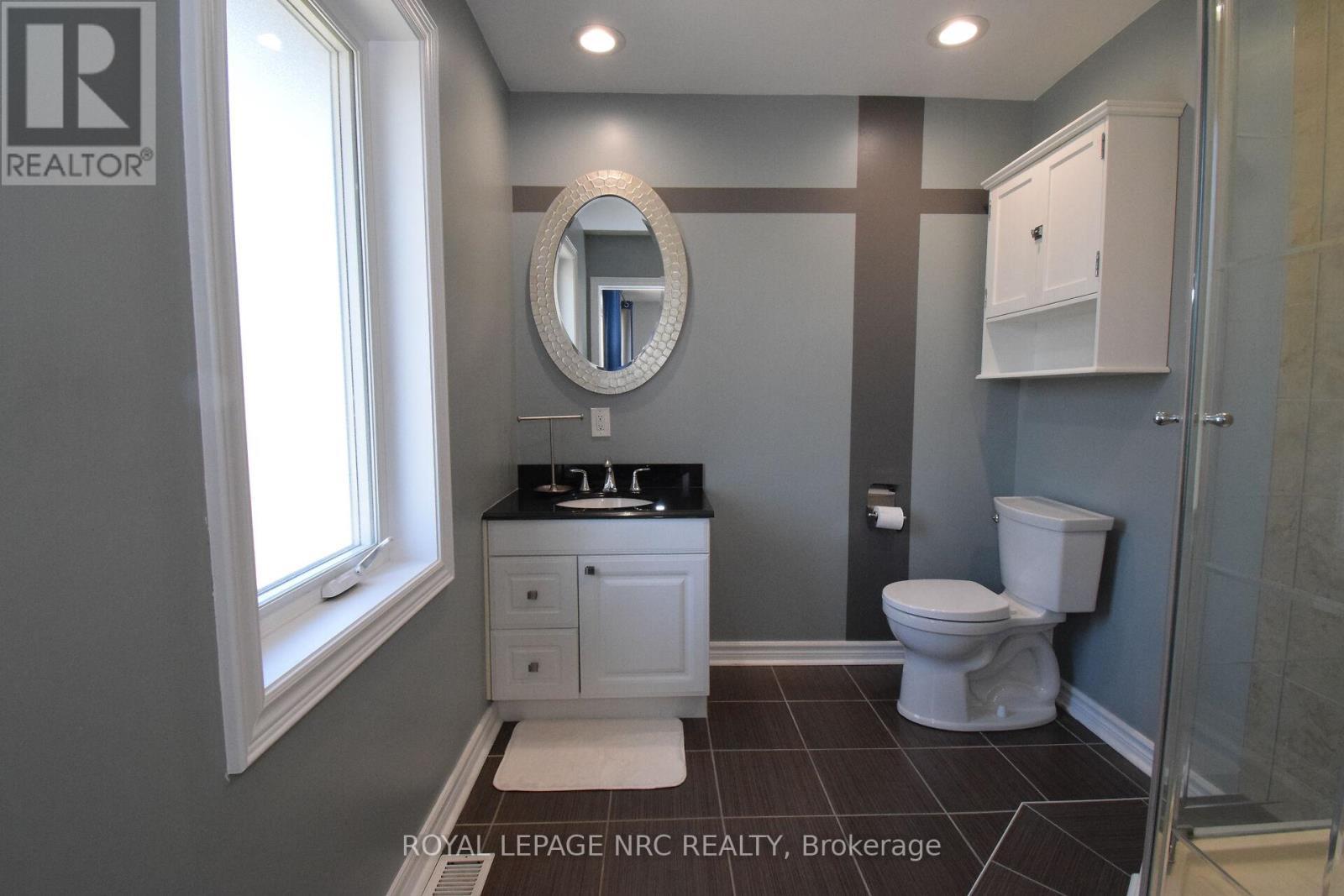 












128 HAIG STREET

,
St. Catharines (Haig),




Ontario
L2R6L2

