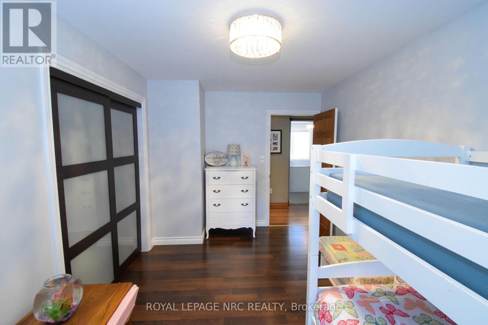 












128 HAIG STREET

,
St. Catharines (Haig),




Ontario
L2R6L2

