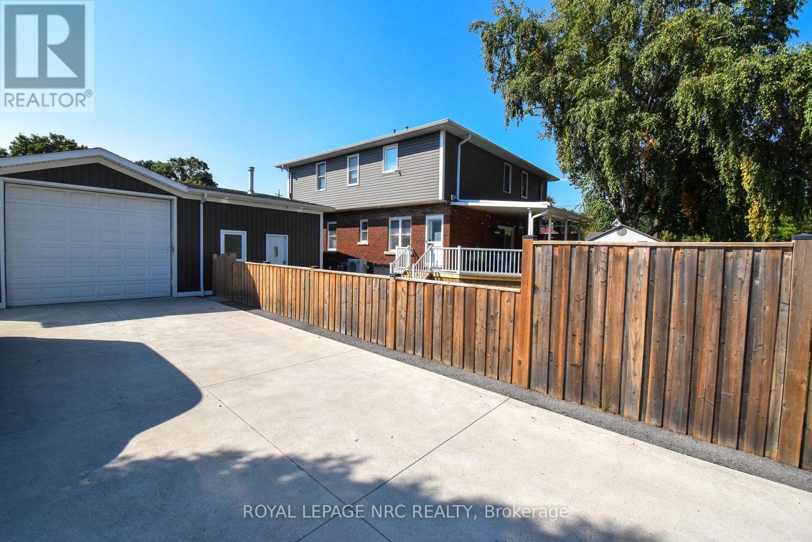 












128 HAIG STREET

,
St. Catharines (Haig),




Ontario
L2R6L2

