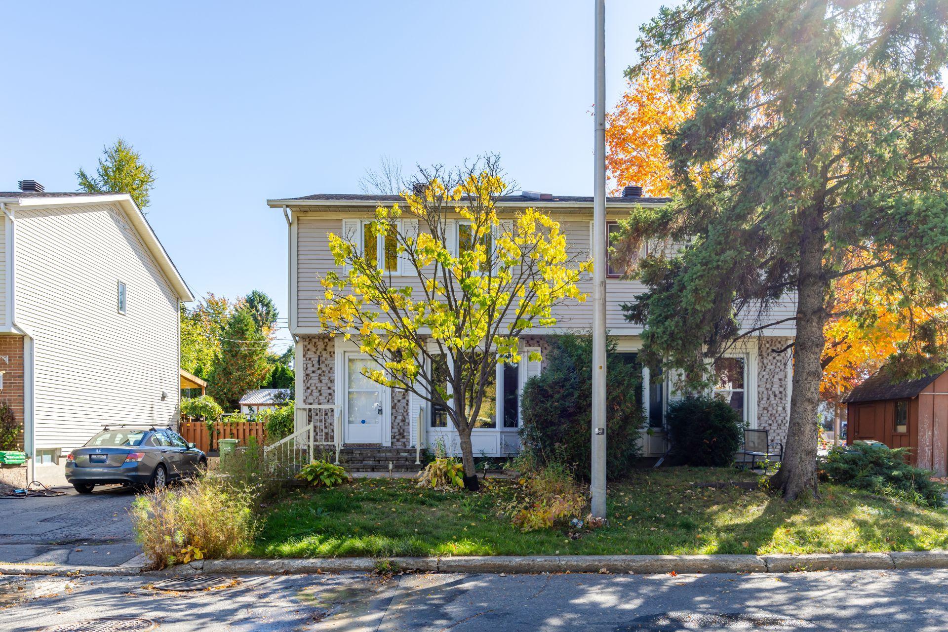 









37


Av. d'Old Post Crescent

,
Pointe-Claire,




QC
H9R5E5


