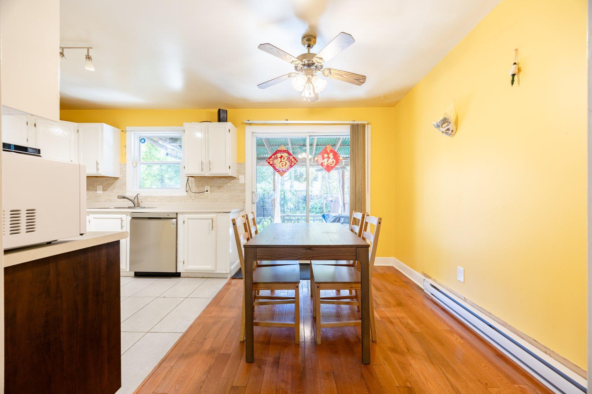 









37


Av. d'Old Post Crescent

,
Pointe-Claire,




QC
H9R5E5

