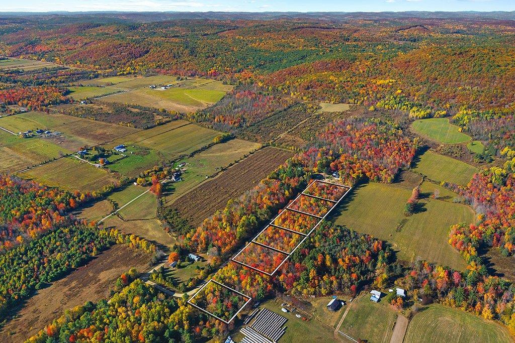 









724


Ch. Robinson

,
Pontiac,







QC
J0X2G0

