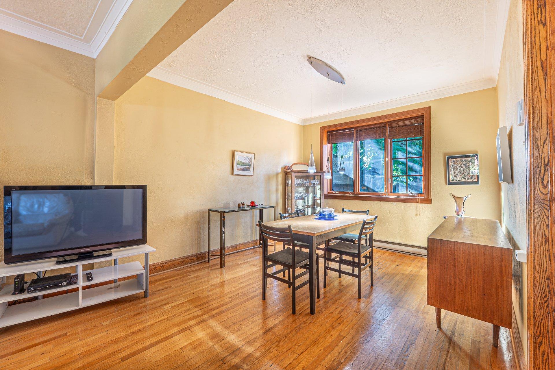









4330


Av. de Mayfair

,
Montréal (Côte-des-Neiges/Notre-Dame-de-Grâce),




QC
H4B2E3

