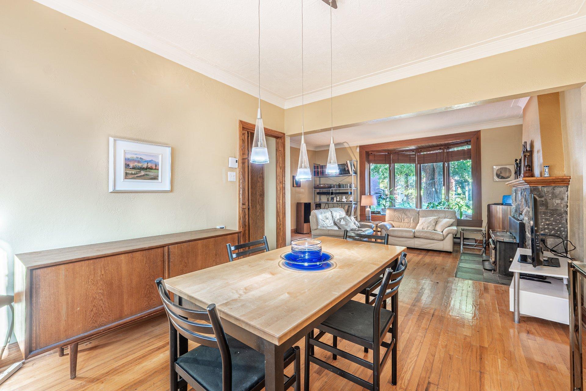 









4330


Av. de Mayfair

,
Montréal (Côte-des-Neiges/Notre-Dame-de-Grâce),




QC
H4B2E3


