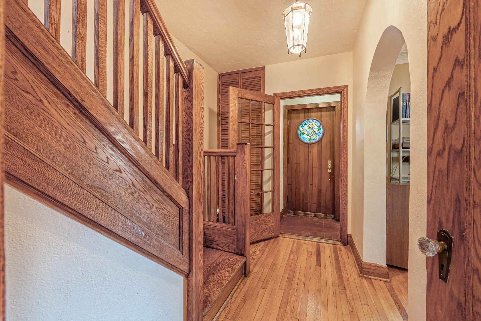 









4330


Av. de Mayfair

,
Montréal (Côte-des-Neiges/Notre-Dame-de-Grâce),




QC
H4B2E3

