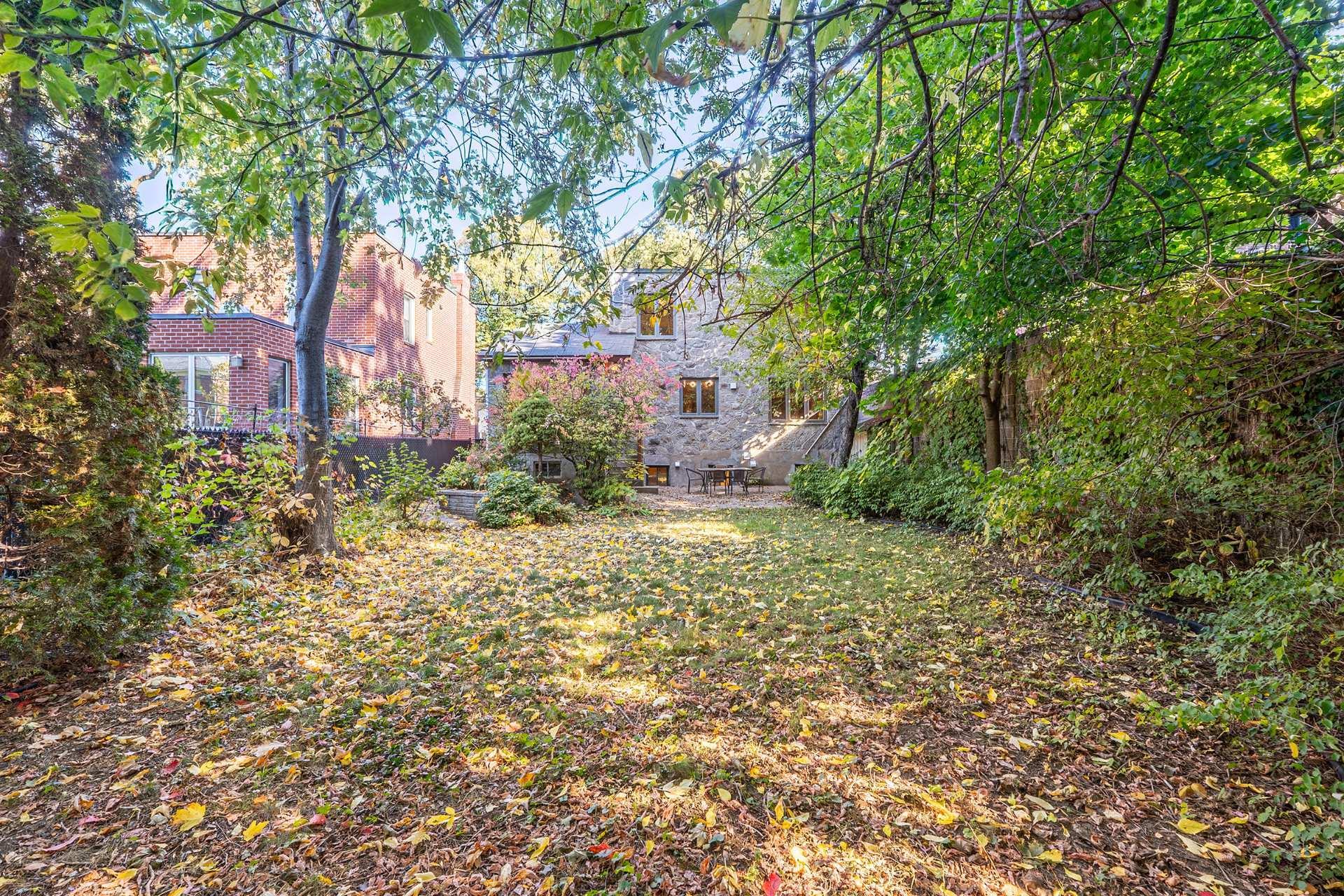 









4330


Av. de Mayfair

,
Montréal (Côte-des-Neiges/Notre-Dame-de-Grâce),




QC
H4B2E3

