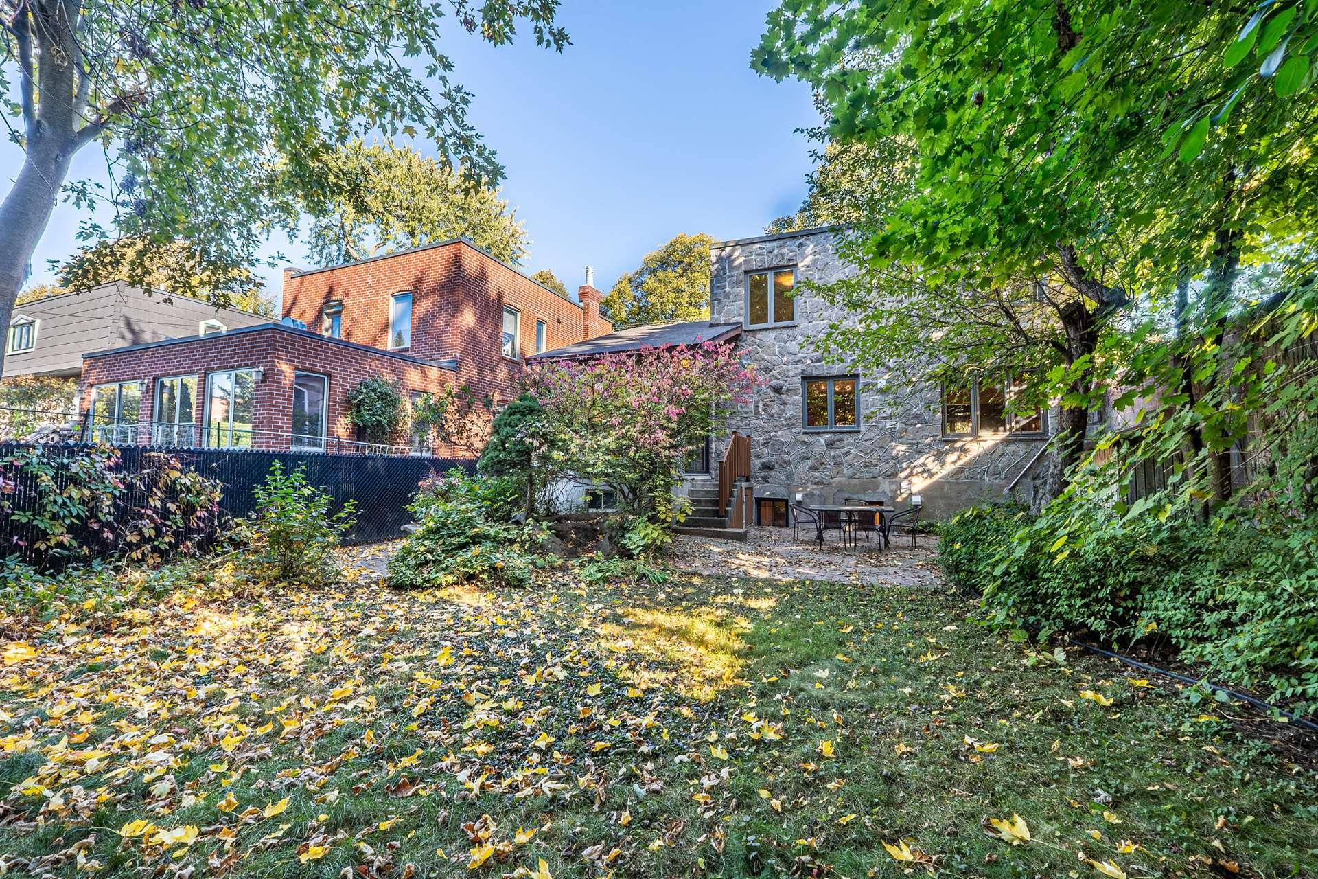 









4330


Av. de Mayfair

,
Montréal (Côte-des-Neiges/Notre-Dame-de-Grâce),




QC
H4B2E3

