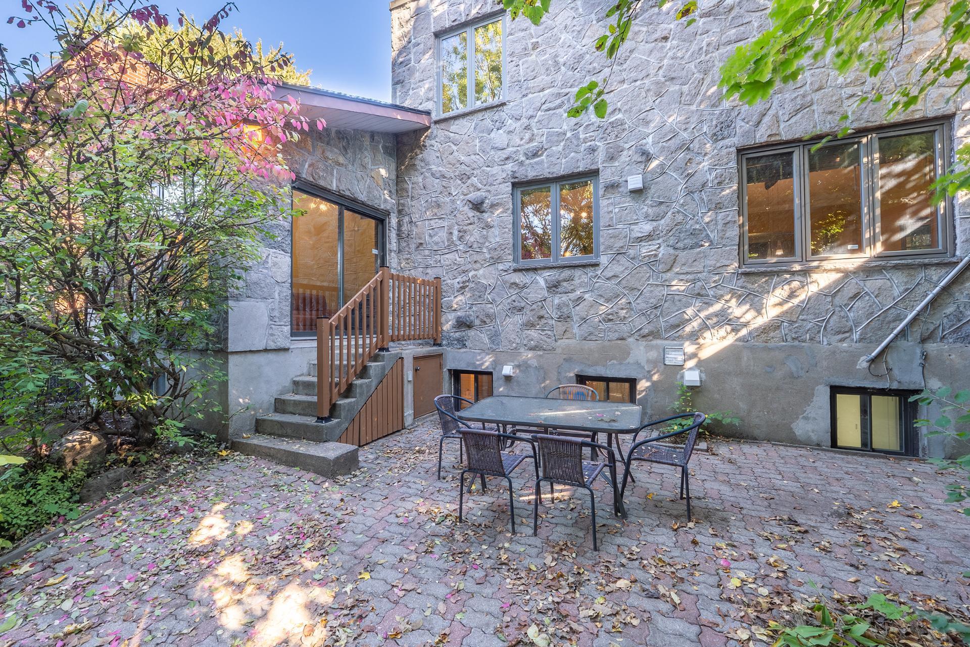 









4330


Av. de Mayfair

,
Montréal (Côte-des-Neiges/Notre-Dame-de-Grâce),




QC
H4B2E3

