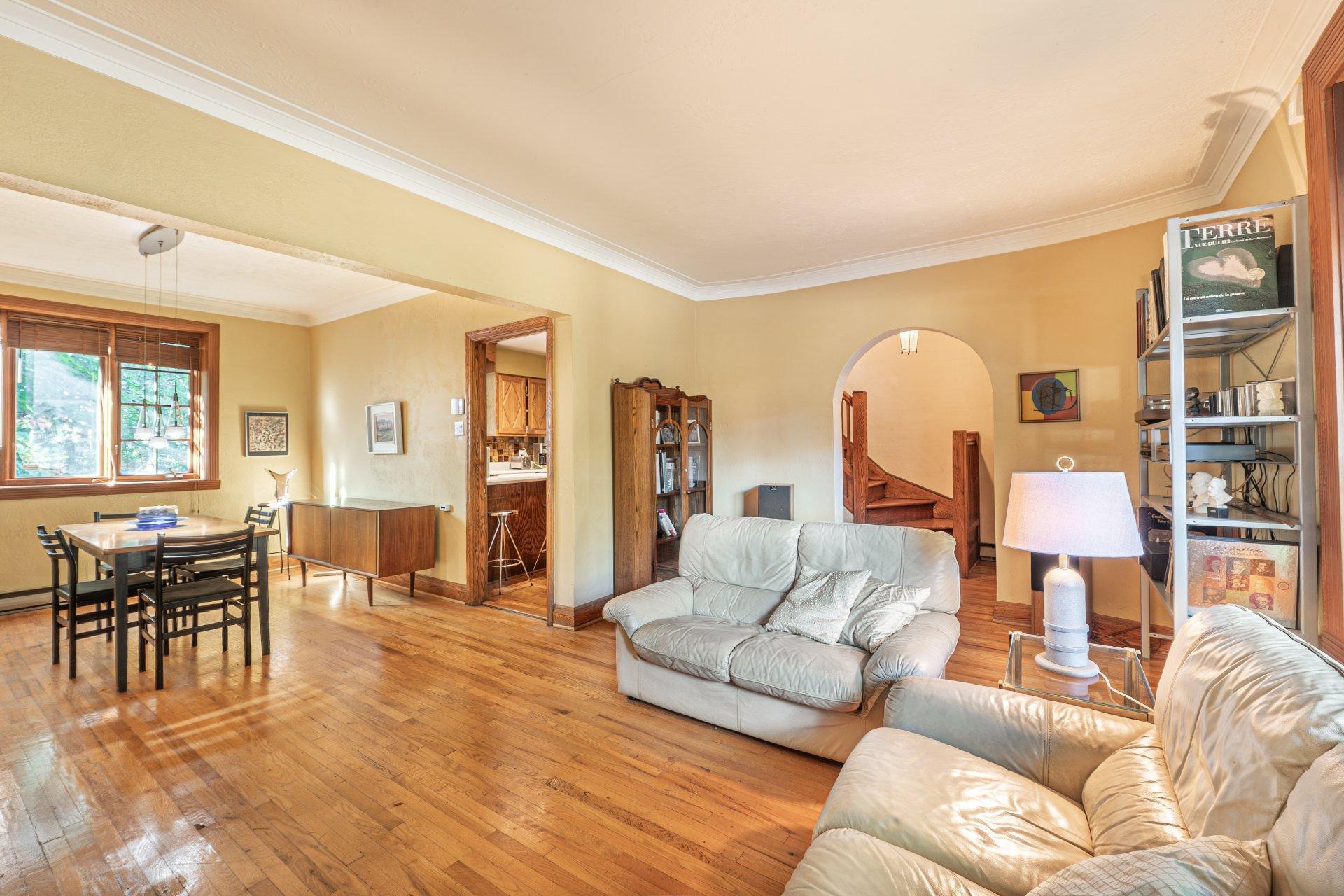 









4330


Av. de Mayfair

,
Montréal (Côte-des-Neiges/Notre-Dame-de-Grâce),




QC
H4B2E3

