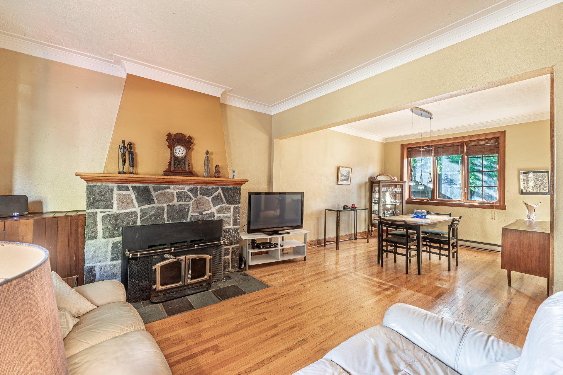 









4330


Av. de Mayfair

,
Montréal (Côte-des-Neiges/Notre-Dame-de-Grâce),




QC
H4B2E3

