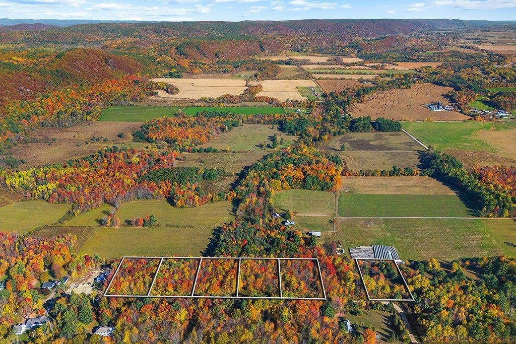 









730


Ch. Robinson

,
Pontiac,







QC
J0X2G0

