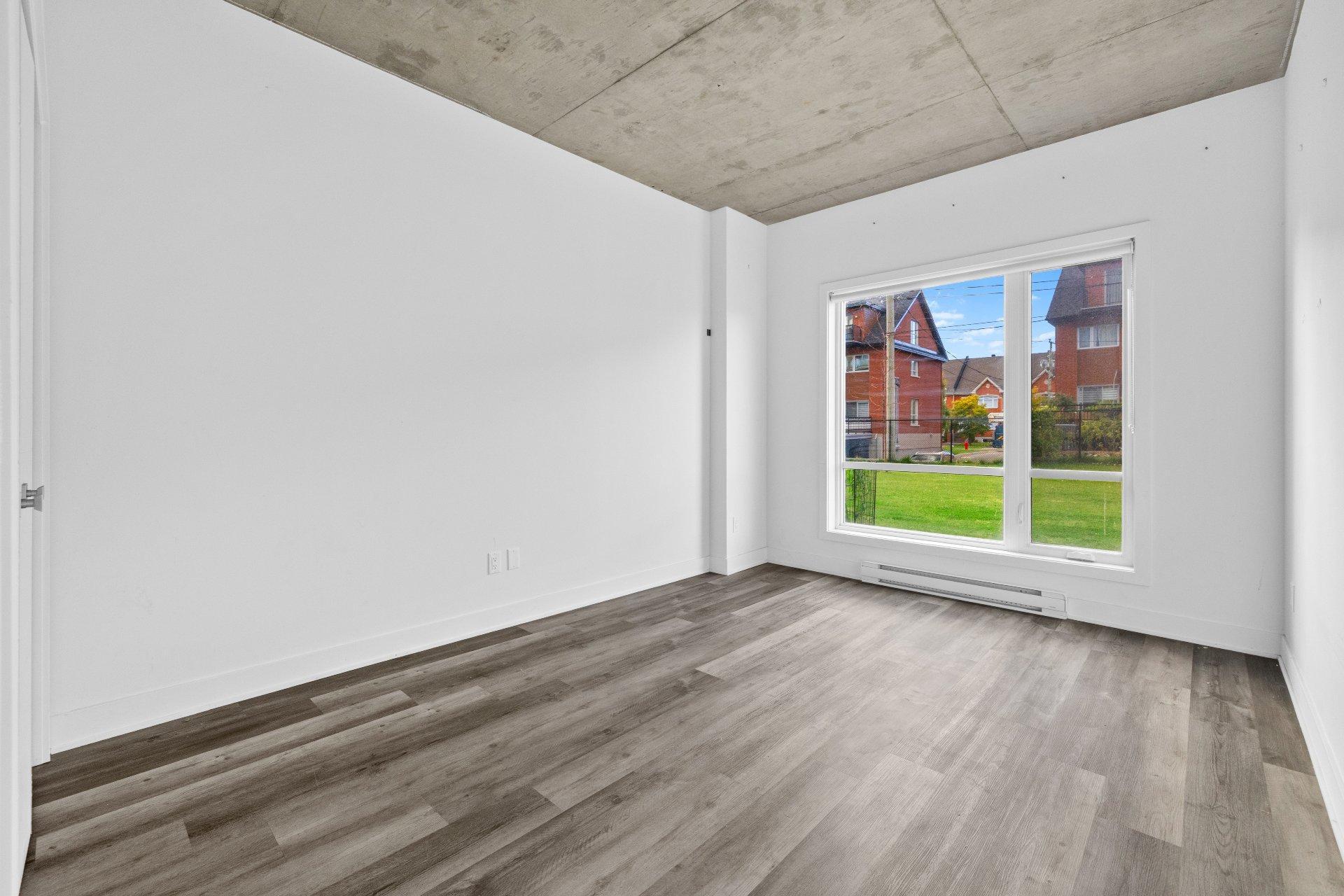 









250


Boul. Hymus

, 109,
Pointe-Claire,




QC
H9R0G6

