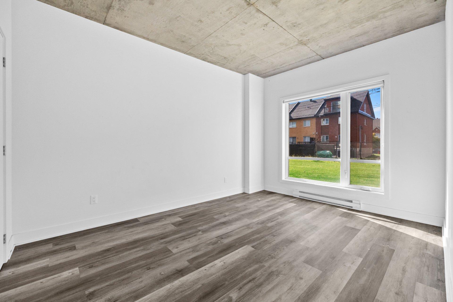 









250


Boul. Hymus

, 109,
Pointe-Claire,




QC
H9R0G6

