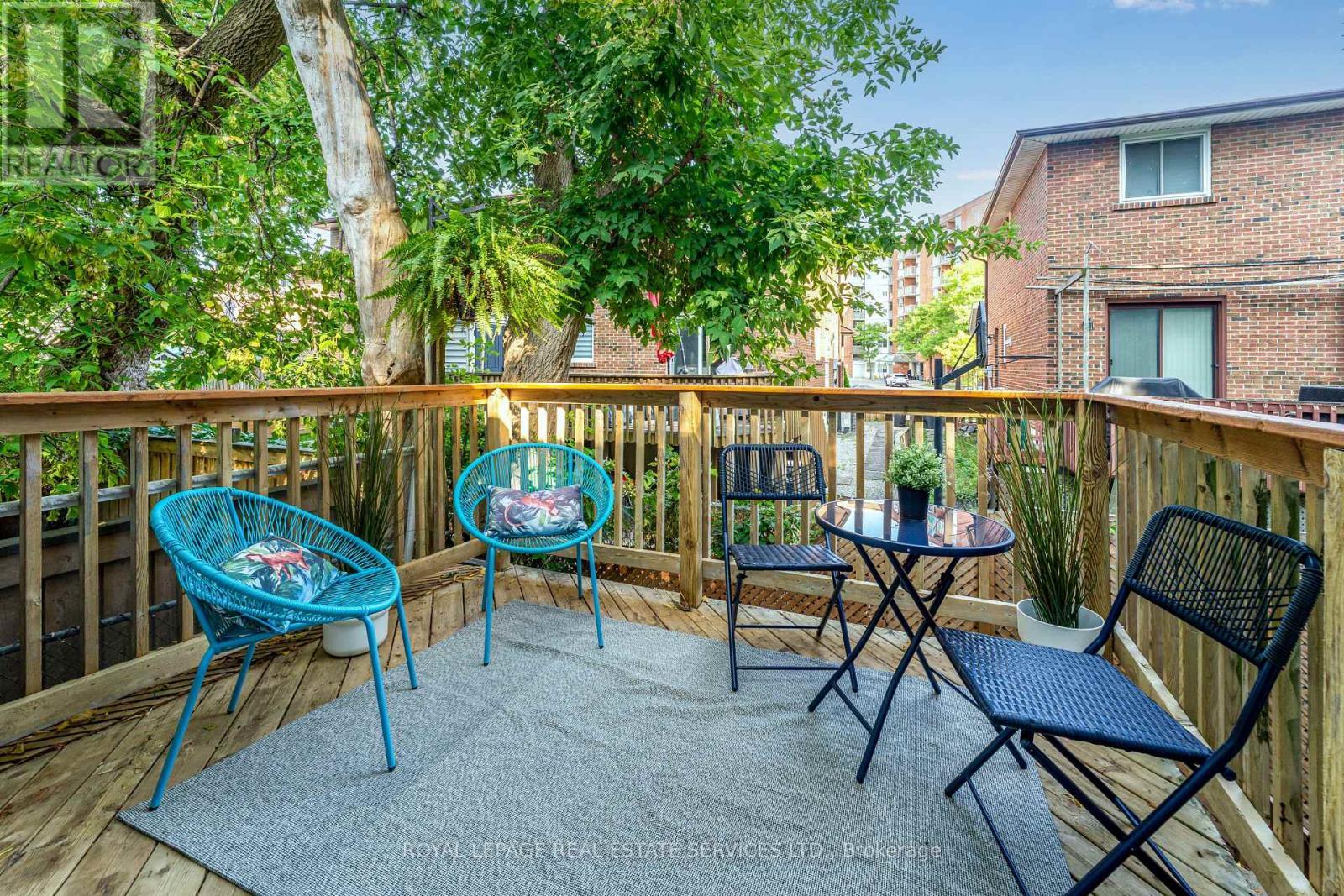 












150 STANLEY AVENUE

,
Toronto,




Ontario
M8V1N9

