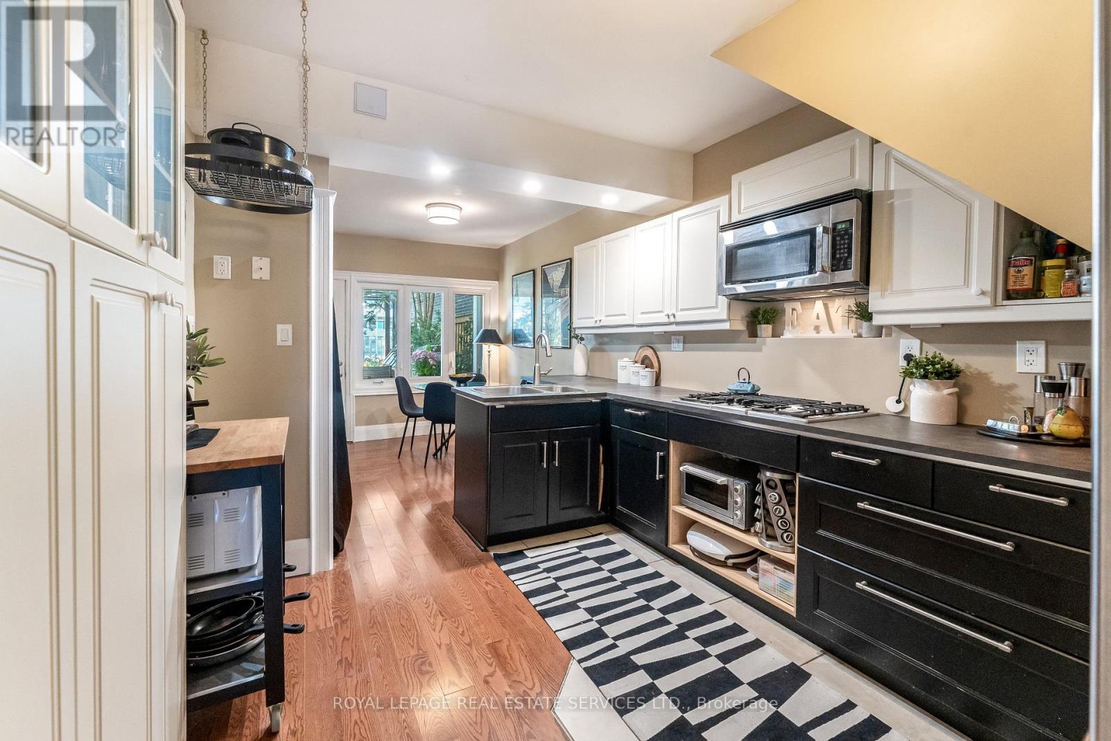 












150 STANLEY AVENUE

,
Toronto,




Ontario
M8V1N9

