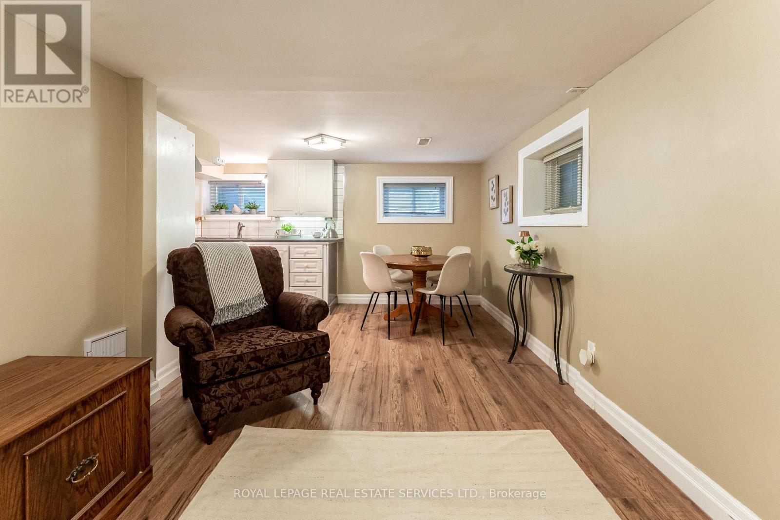 












150 STANLEY AVENUE

,
Toronto,




Ontario
M8V1N9

