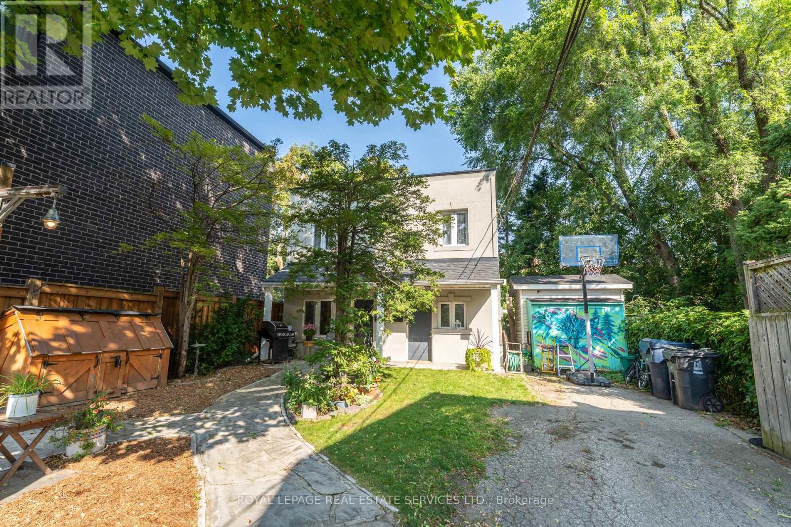 












150 STANLEY AVENUE

,
Toronto,




Ontario
M8V1N9

