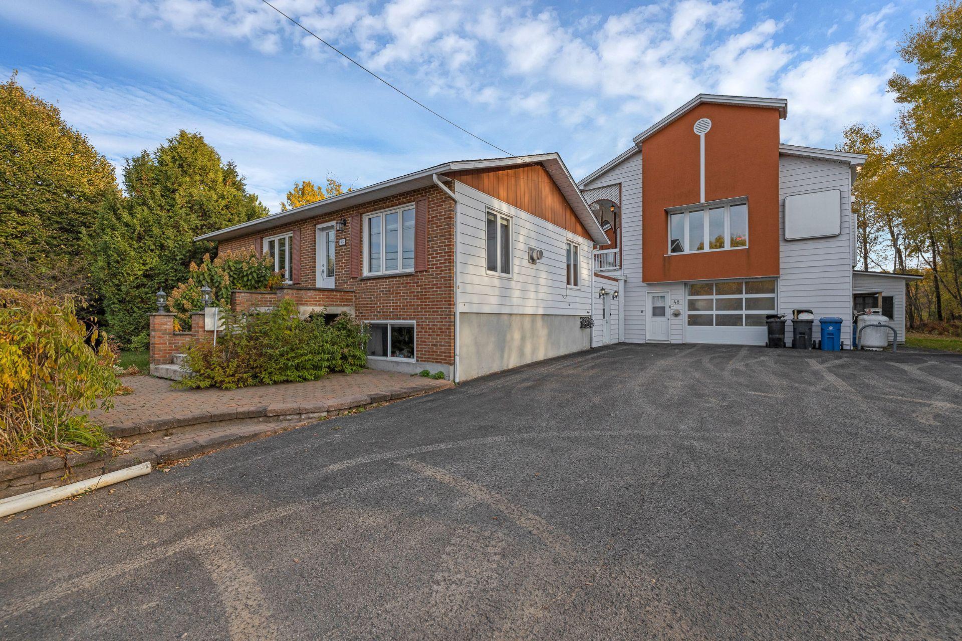 









48


Rg de la Première-Chaloupe O.

,
Notre-Dame-des-Prairies,




QC
J6E0M3

