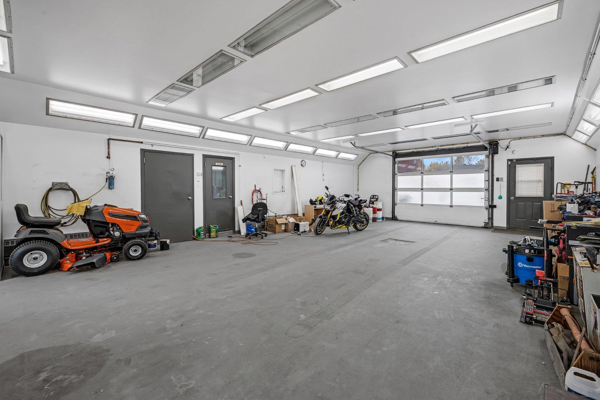 









48


Rg de la Première-Chaloupe O.

,
Notre-Dame-des-Prairies,




QC
J6E0M3


