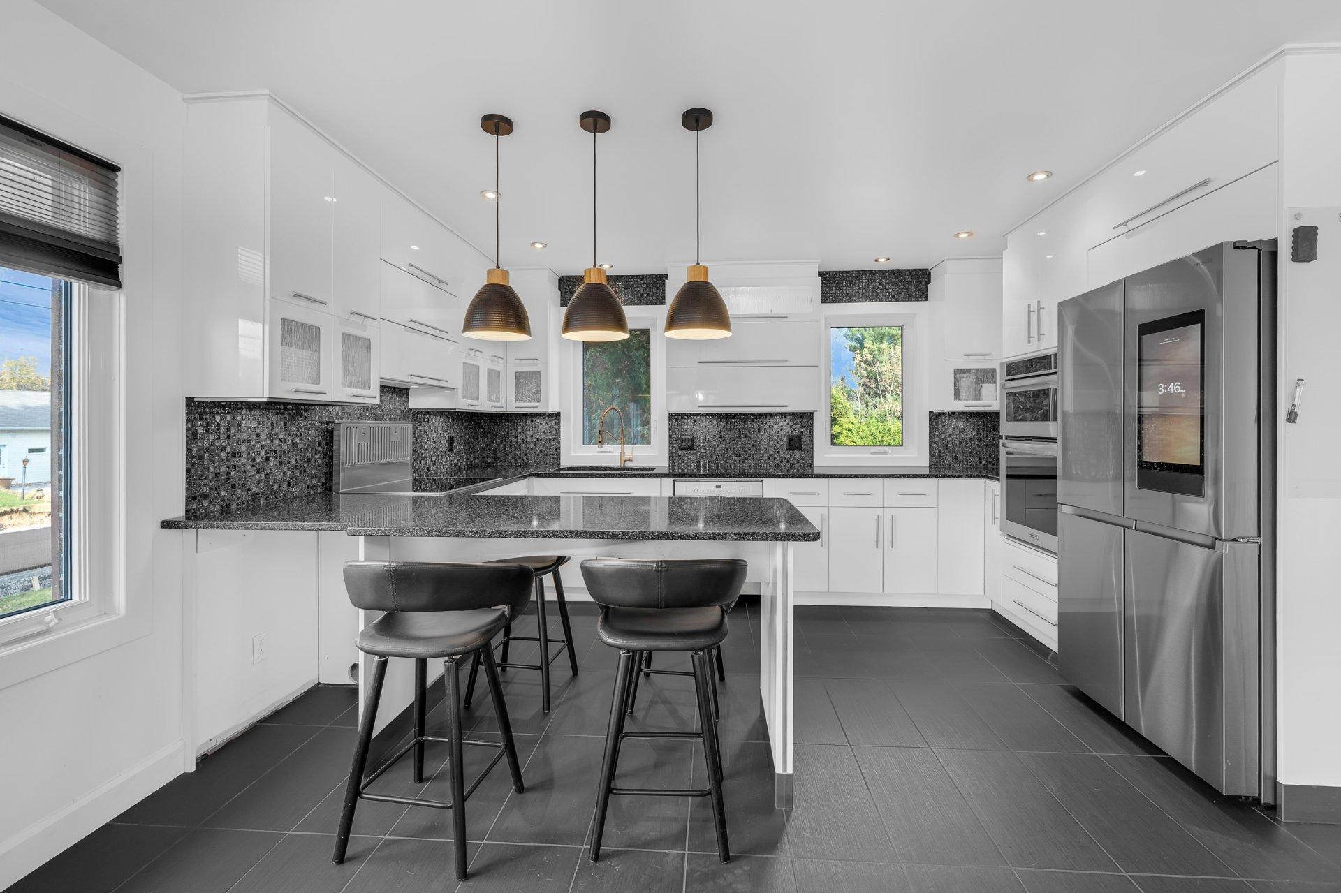 









48


Rg de la Première-Chaloupe O.

,
Notre-Dame-des-Prairies,




QC
J6E0M3

