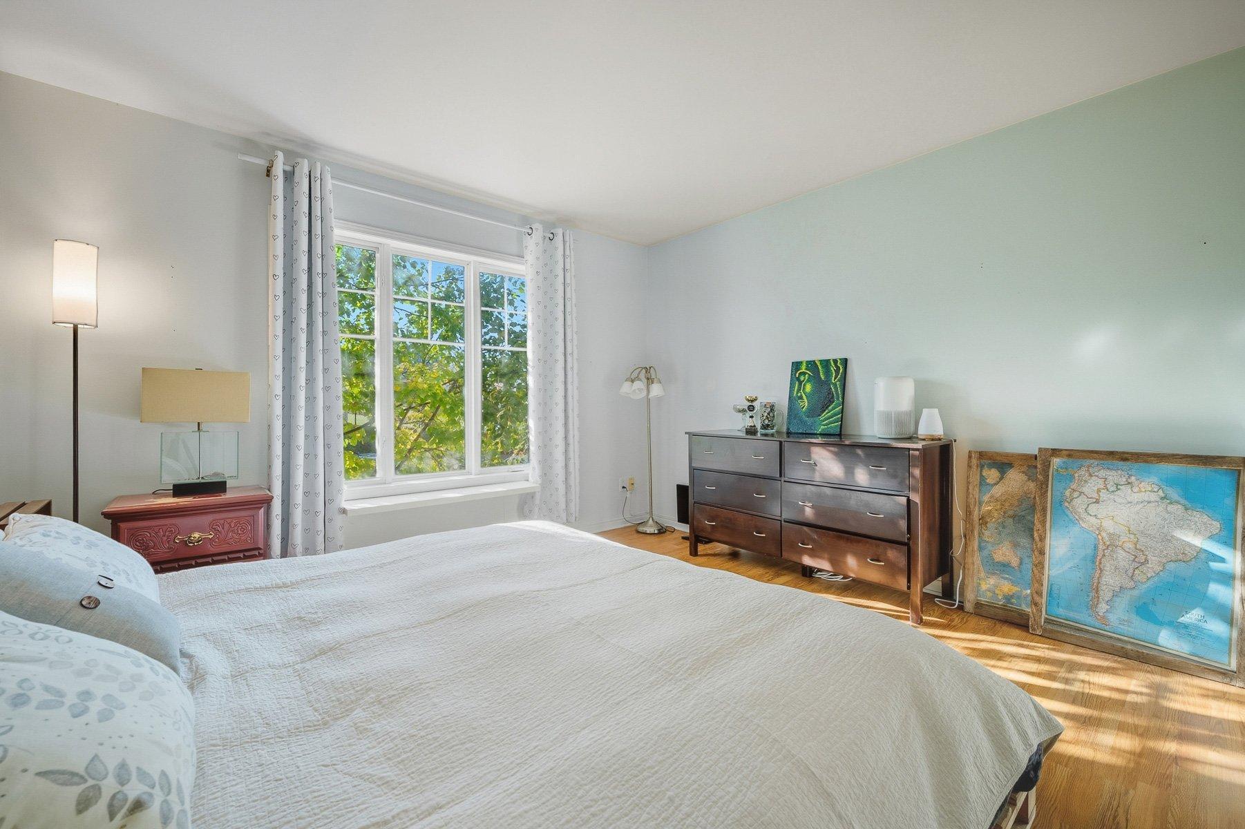 









8645


Place du Charpentier

, 8,
Mirabel,




QC
J7N0C1

