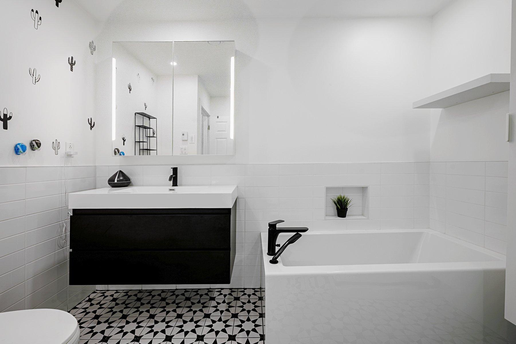 









8645


Place du Charpentier

, 8,
Mirabel,




QC
J7N0C1

