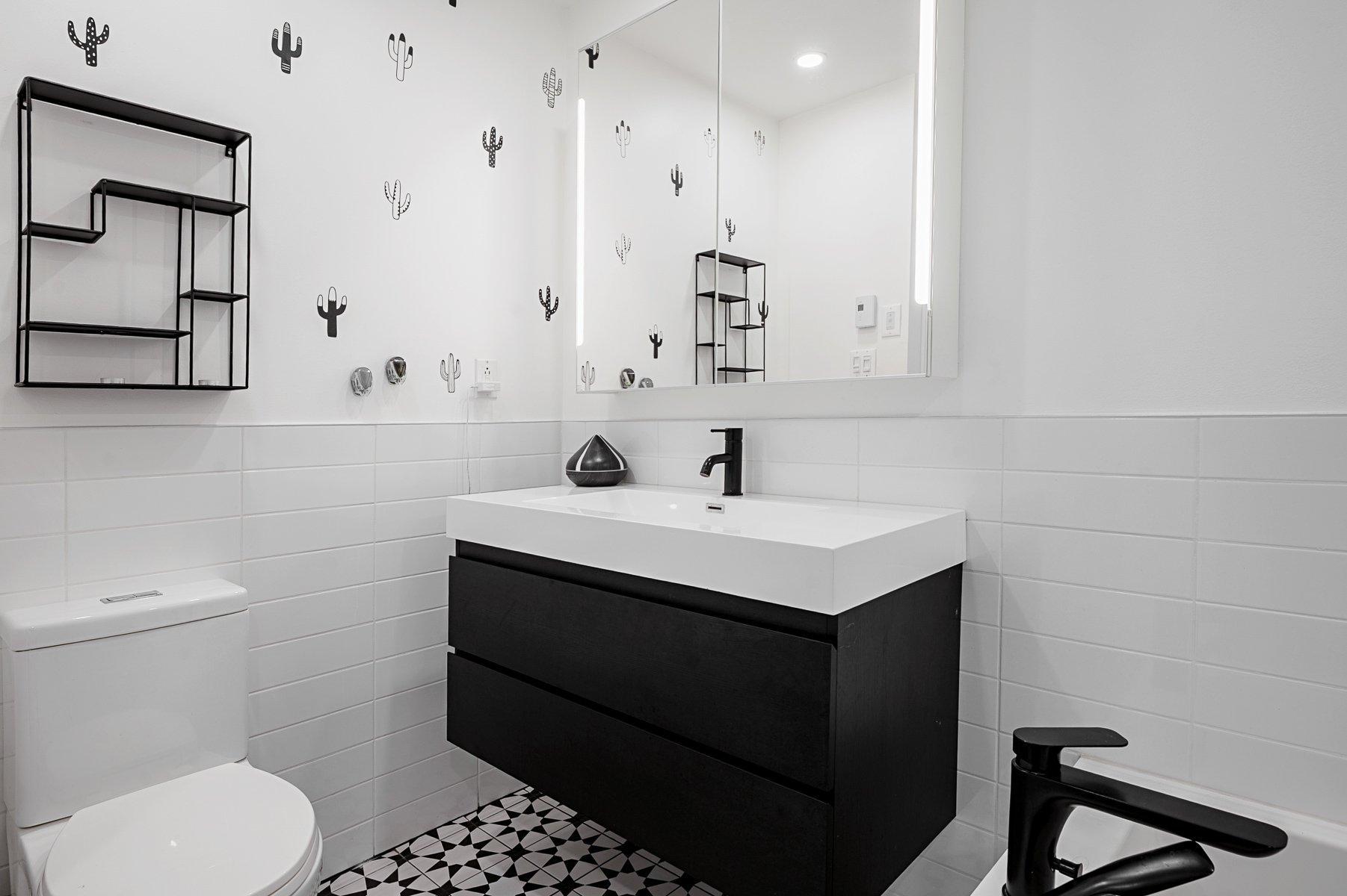 









8645


Place du Charpentier

, 8,
Mirabel,




QC
J7N0C1


