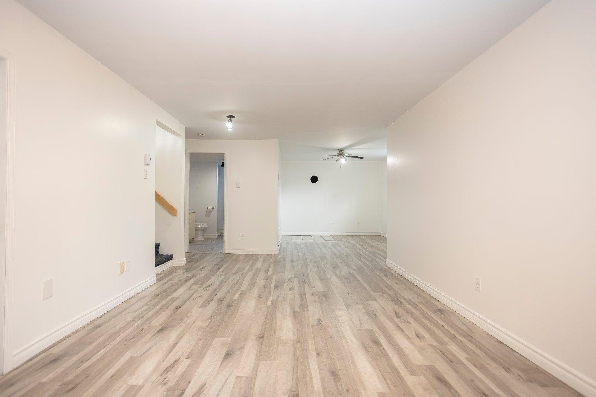 









420


Rue Pilon

,
Trois-Rivières,




QC
G9B1V5

