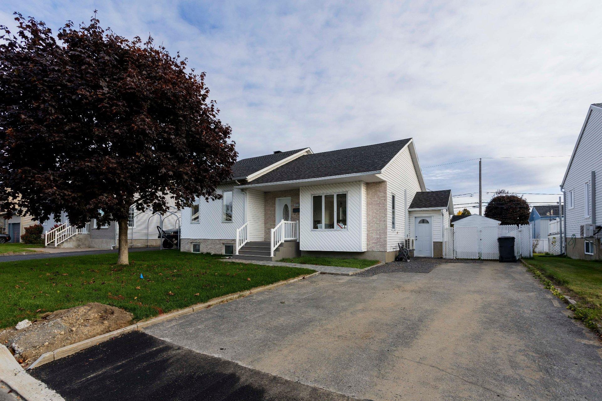 









420


Rue Pilon

,
Trois-Rivières,




QC
G9B1V5

