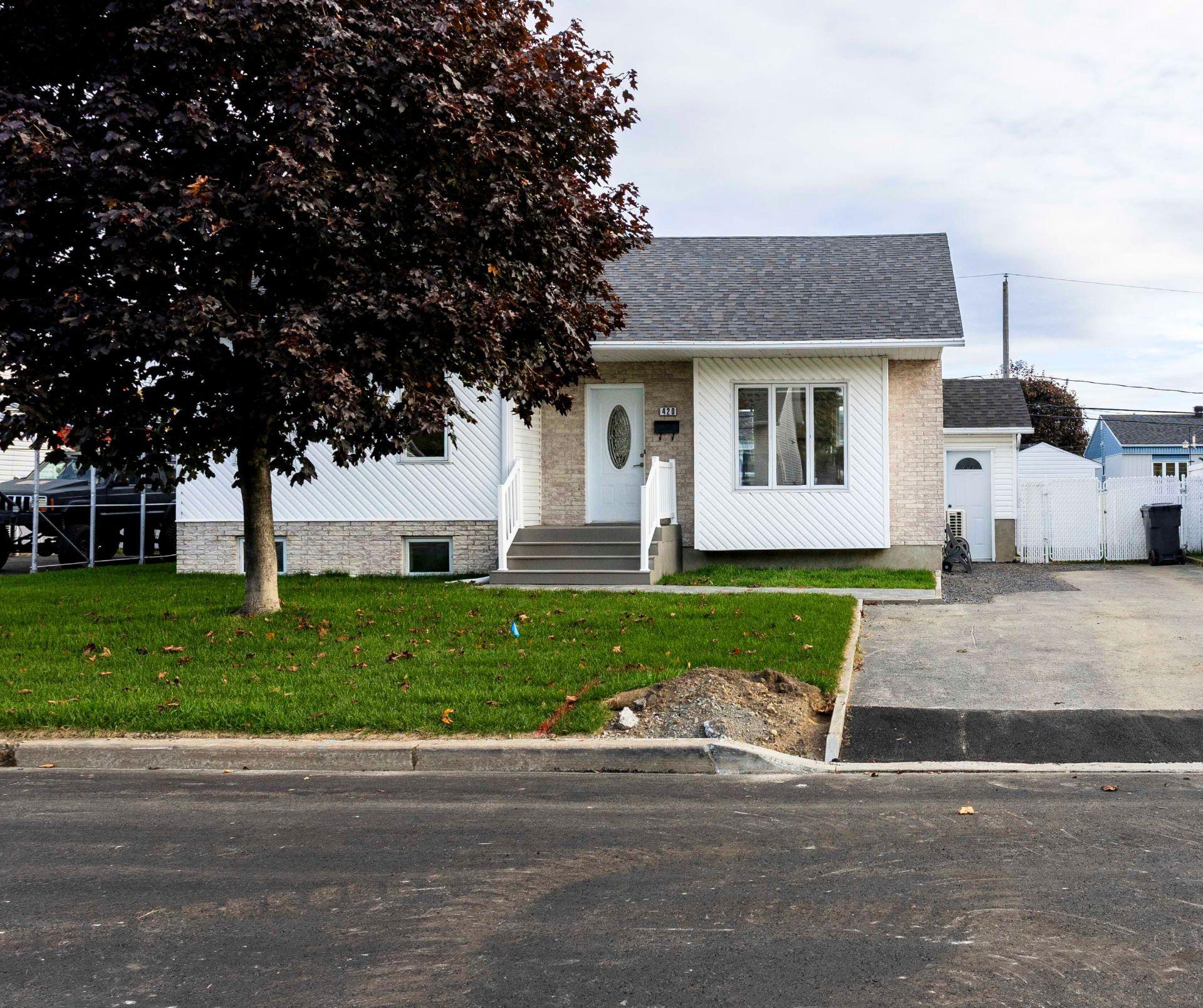 









420


Rue Pilon

,
Trois-Rivières,




QC
G9B1V5

