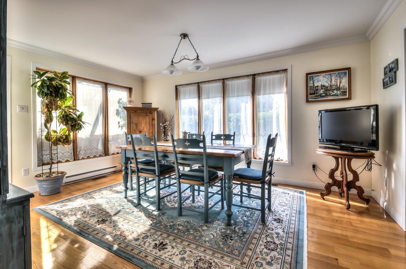 









192


Rue St-Henri

,
Saint-Jean-sur-Richelieu,




QC
J3B1R1

