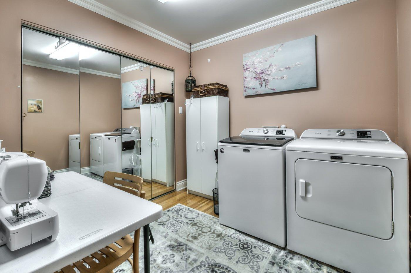 









192


Rue St-Henri

,
Saint-Jean-sur-Richelieu,




QC
J3B1R1


