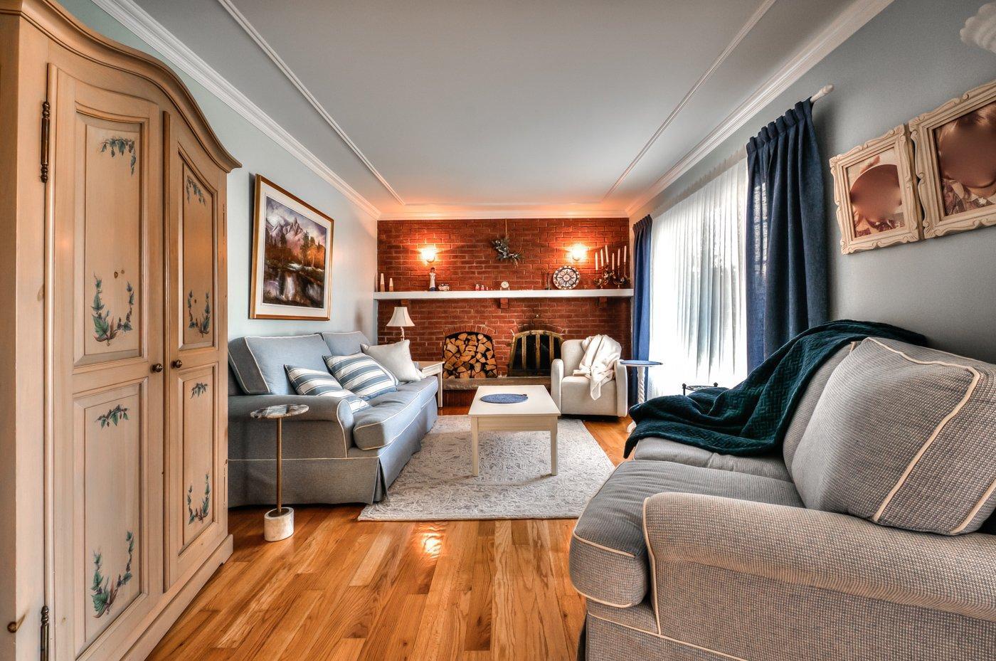 









192


Rue St-Henri

,
Saint-Jean-sur-Richelieu,




QC
J3B1R1

