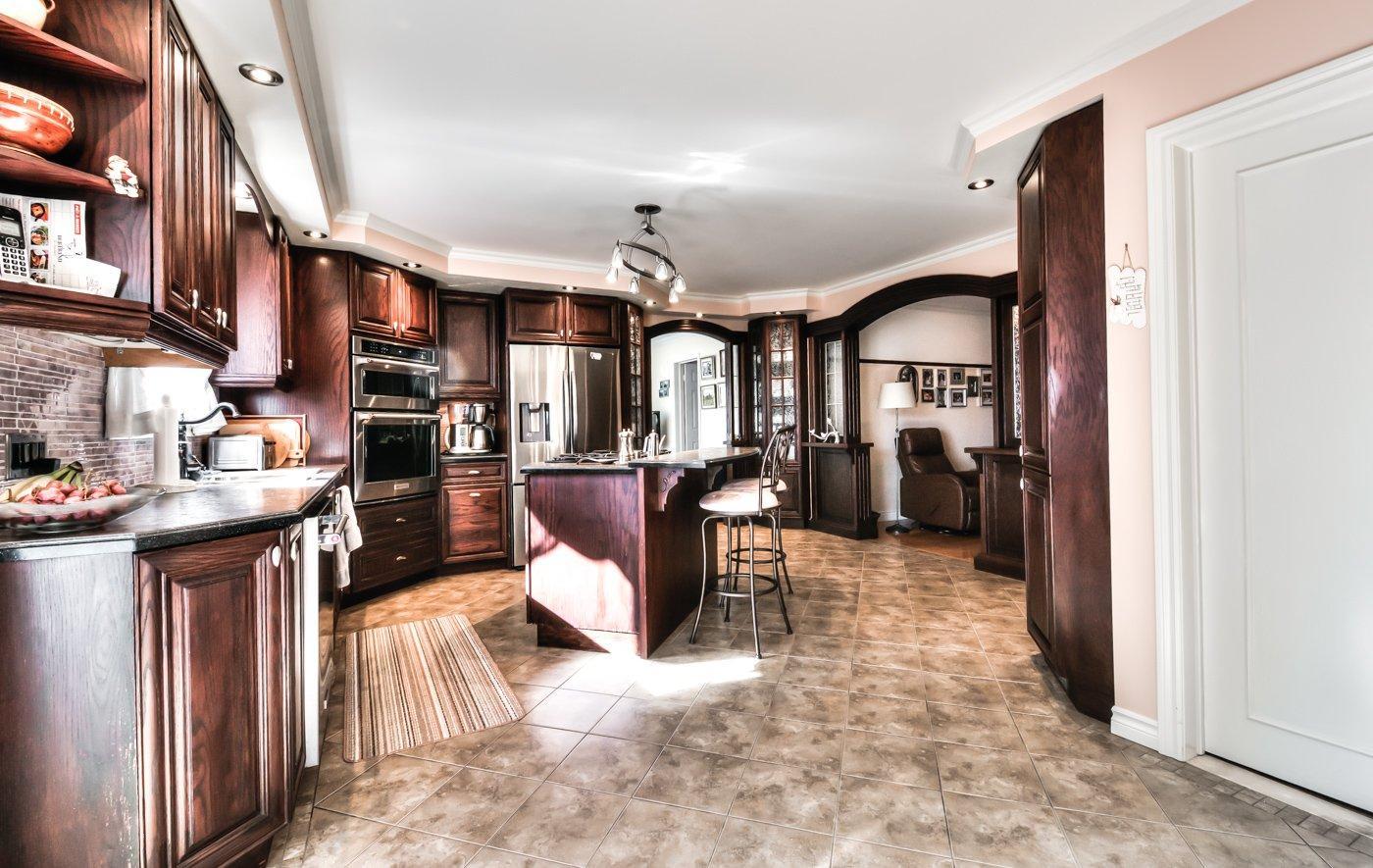 









192


Rue St-Henri

,
Saint-Jean-sur-Richelieu,




QC
J3B1R1

