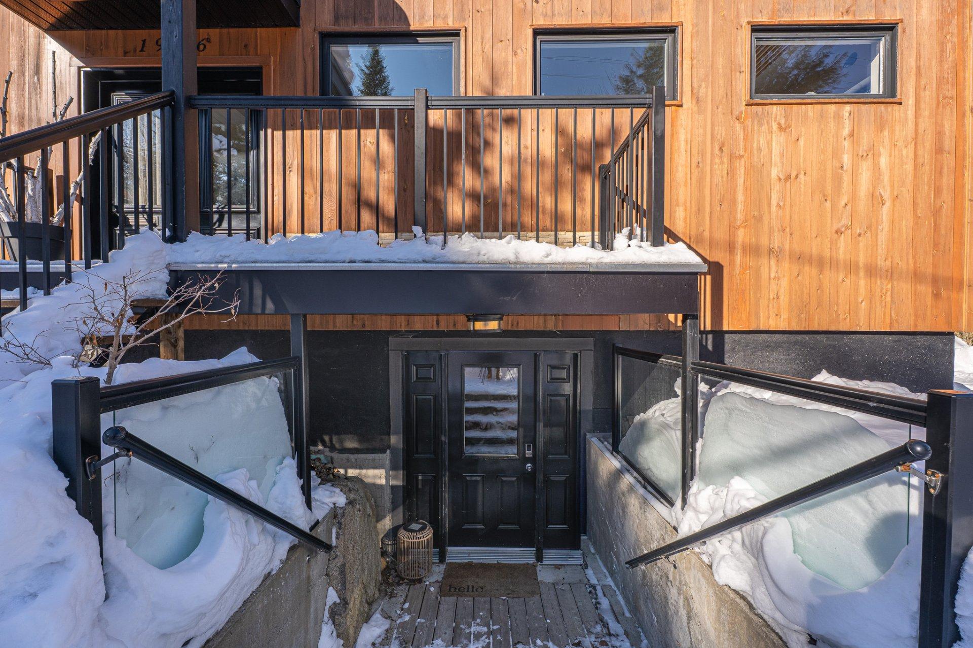 









1946


Ch. de Deauville

,
Sainte-Adèle,




QC
J8B2B2

