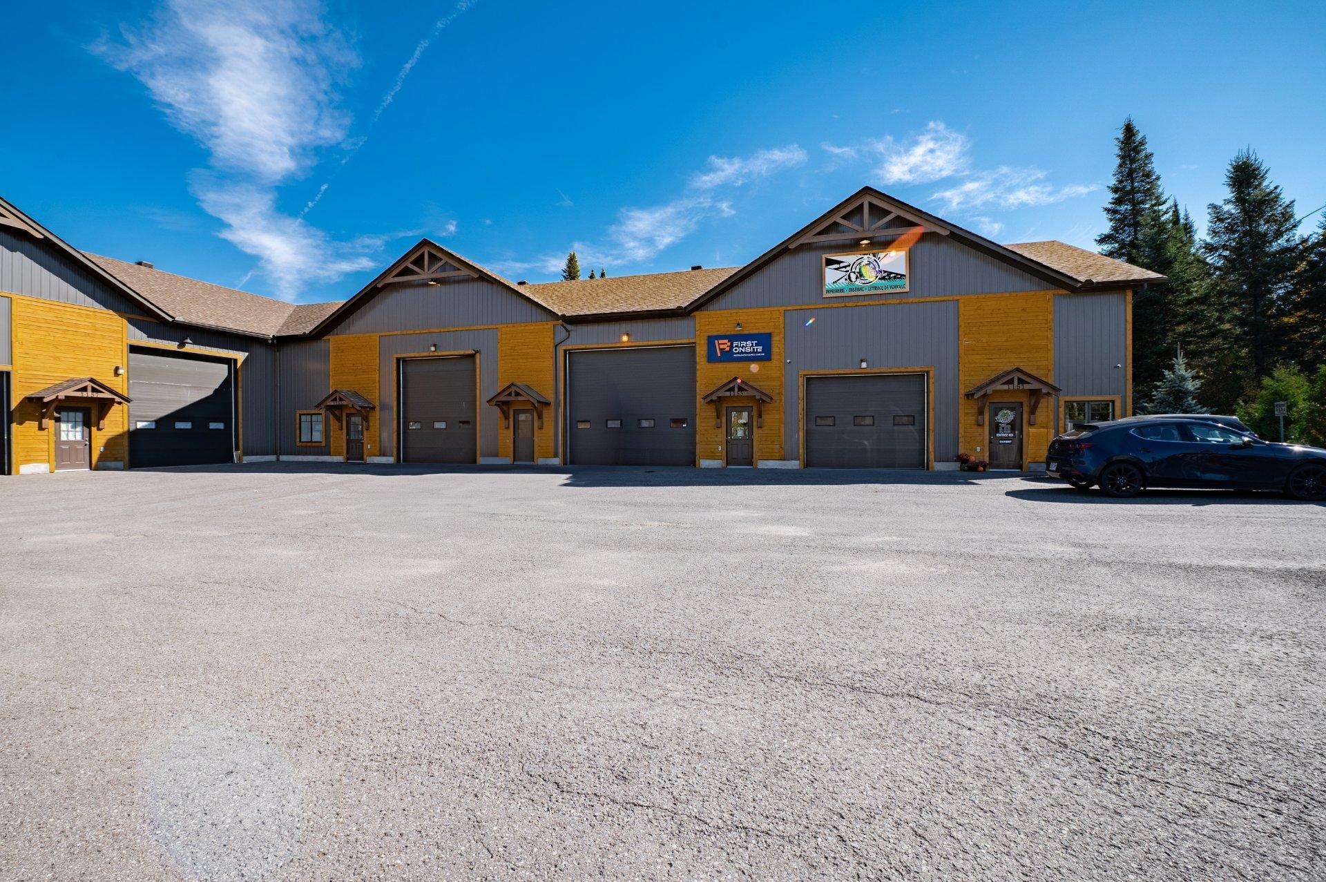 









1153


Rue des Entreprises

,
Sainte-Agathe-des-Monts,




QC
J8C2Z8

