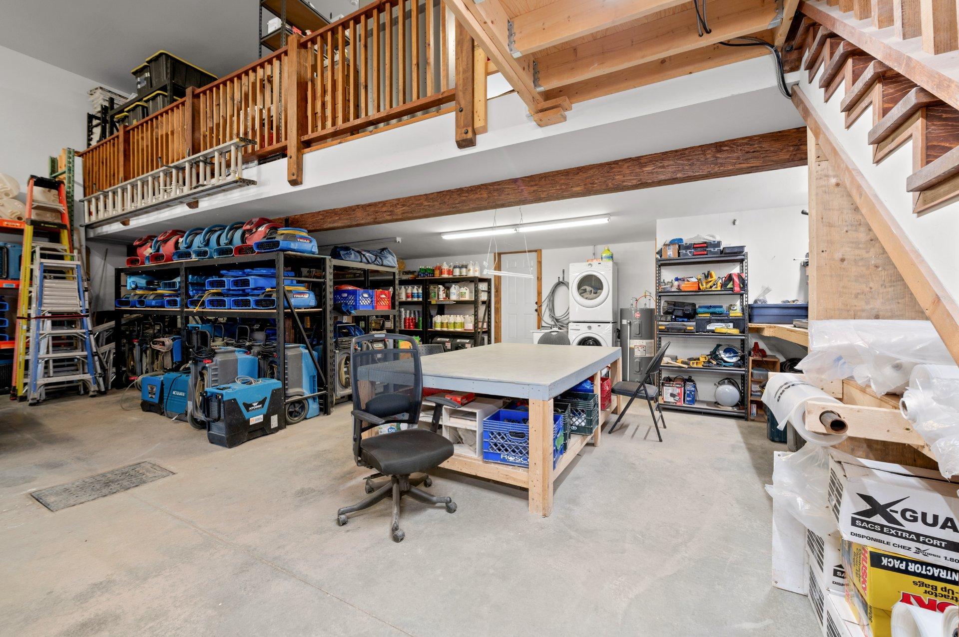 









1153


Rue des Entreprises

,
Sainte-Agathe-des-Monts,




QC
J8C2Z8

