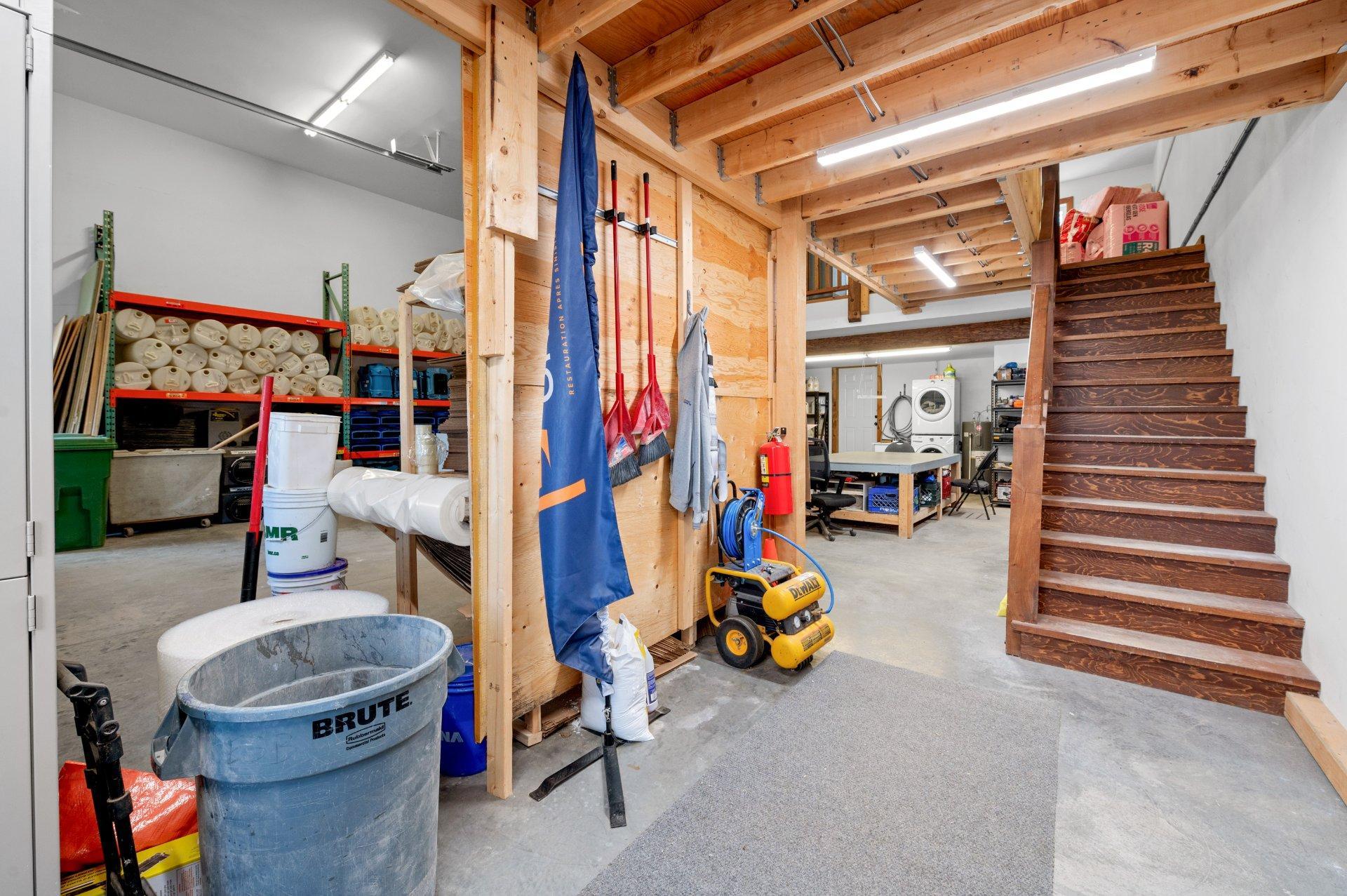 









1153


Rue des Entreprises

,
Sainte-Agathe-des-Monts,




QC
J8C2Z8

