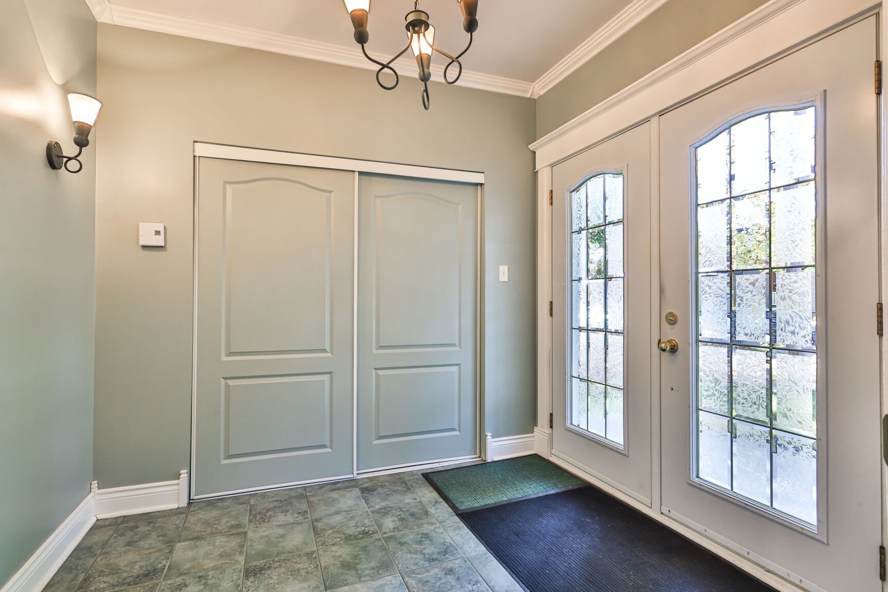 









10737


Av. Vianney

,
Montréal (Ahuntsic-Cartierville),




QC
H2B2Y3

