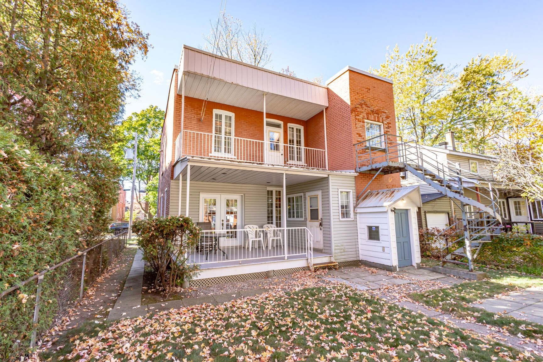 









10737


Av. Vianney

,
Montréal (Ahuntsic-Cartierville),




QC
H2B2Y3

