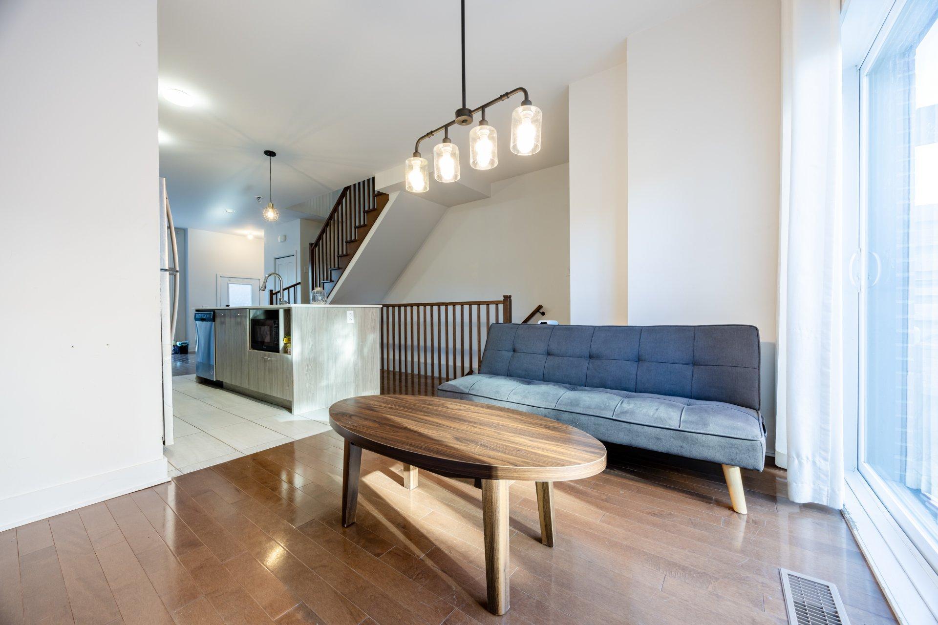 









1036


Rue Jacqueline-Sicotte

,
Montréal (LaSalle),




QC
H8N0G9


