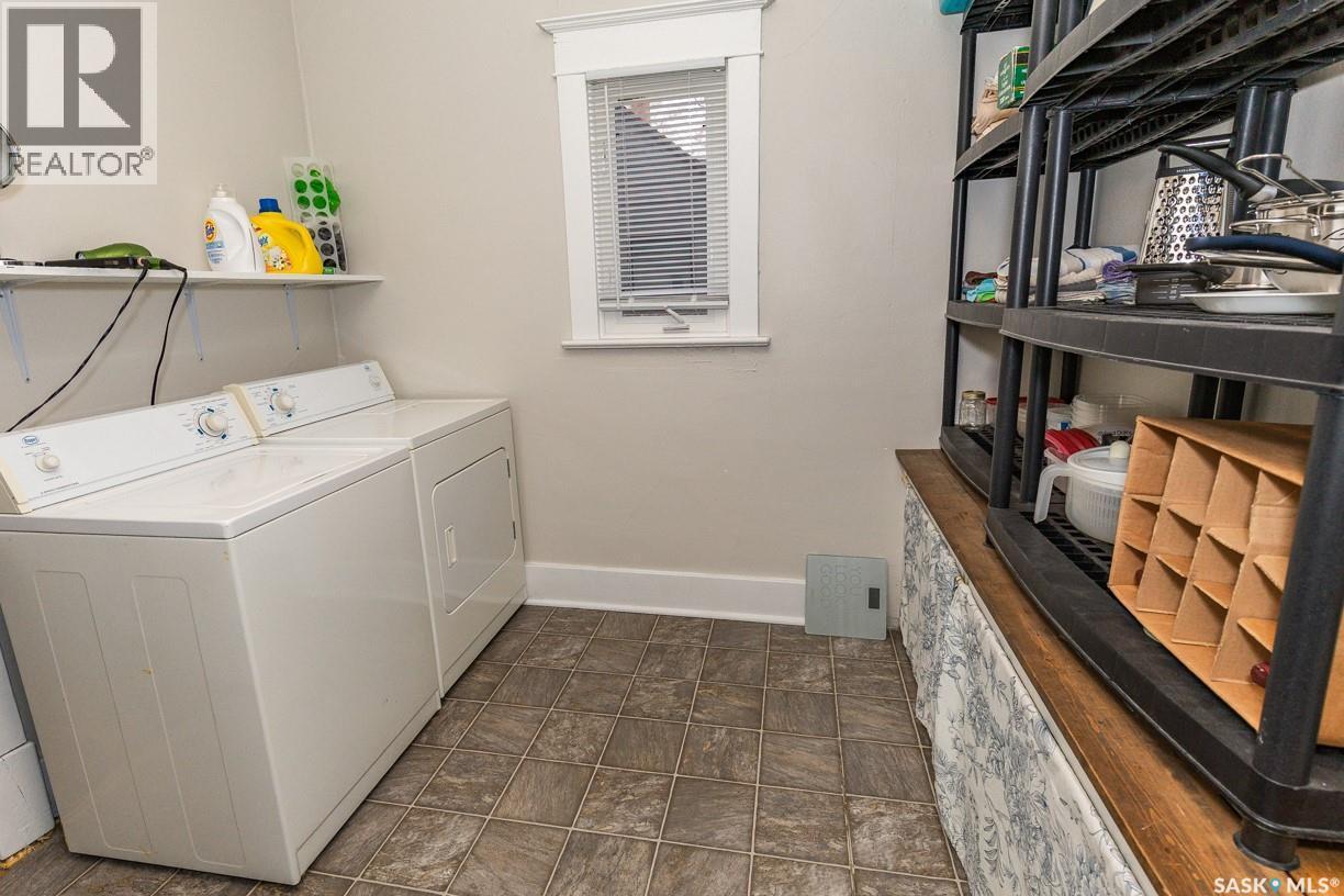 












202 Russell STREET

,
Luseland,




Saskatchewan
S0L2A0

