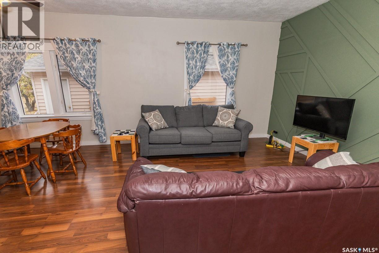 












202 Russell STREET

,
Luseland,




Saskatchewan
S0L2A0

