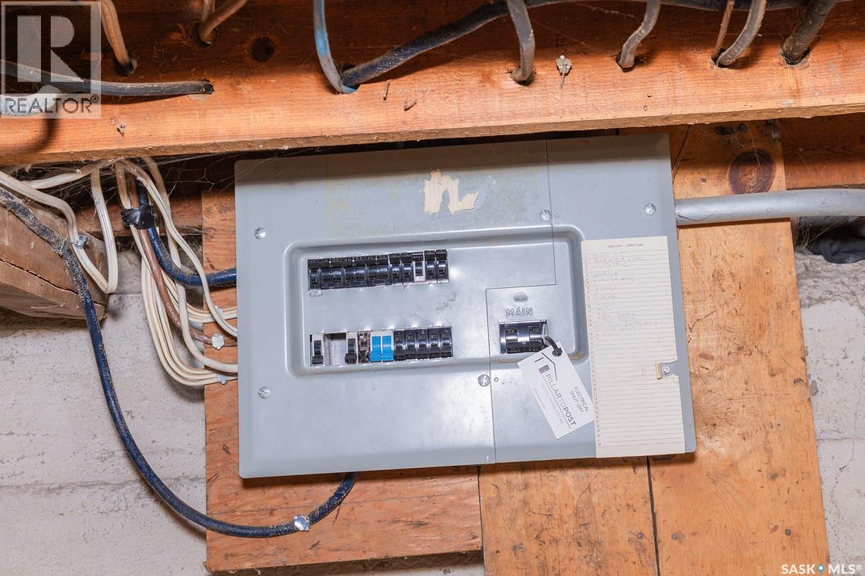 












202 Russell STREET

,
Luseland,




Saskatchewan
S0L2A0

