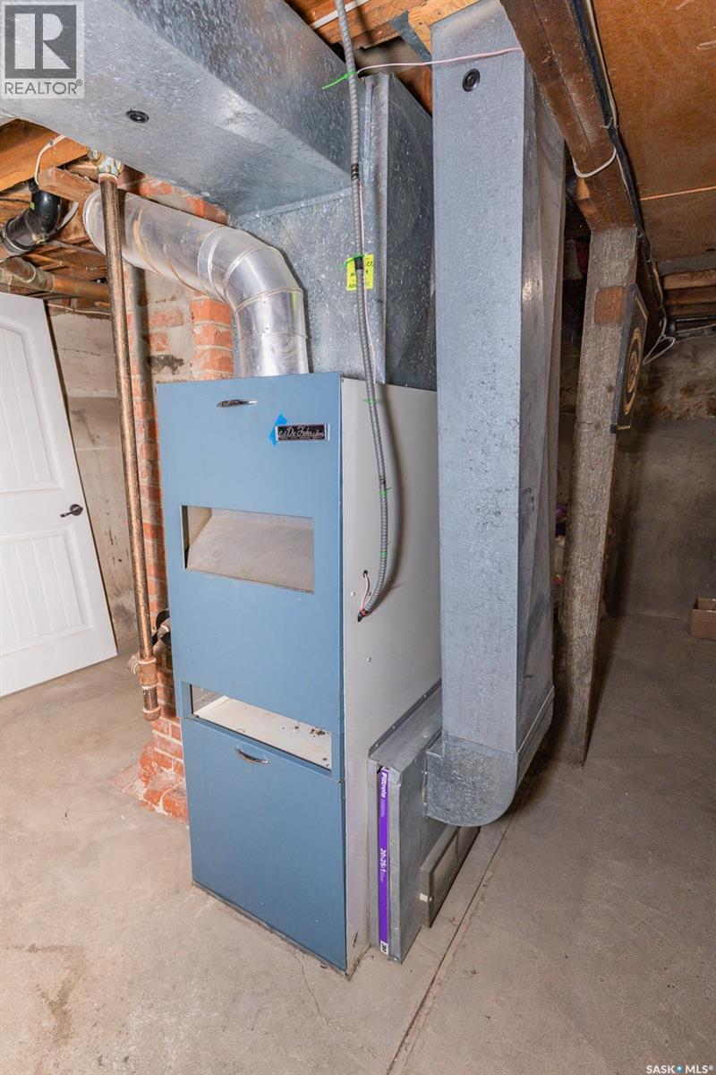 












202 Russell STREET

,
Luseland,




Saskatchewan
S0L2A0

