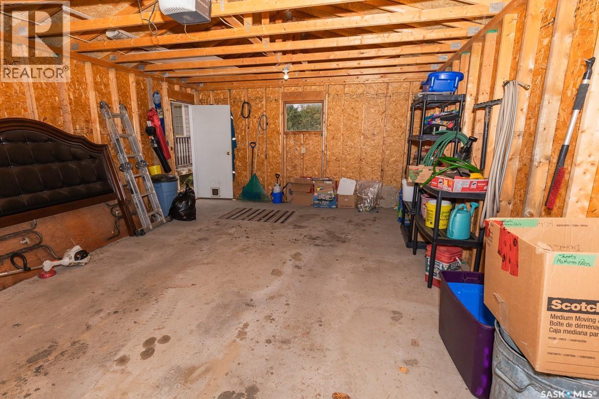 












202 Russell STREET

,
Luseland,




Saskatchewan
S0L2A0

