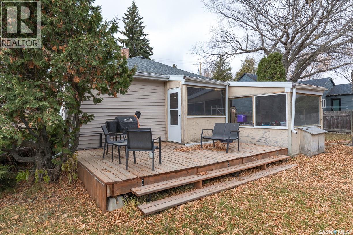 












202 Russell STREET

,
Luseland,




Saskatchewan
S0L2A0

