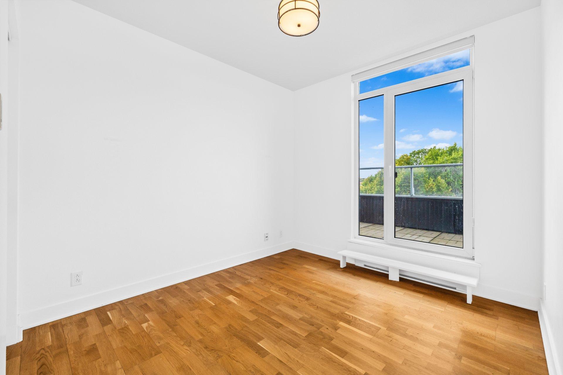 









460


19e Avenue

, 412,
Montréal (Lachine),




QC
H8S3S2

