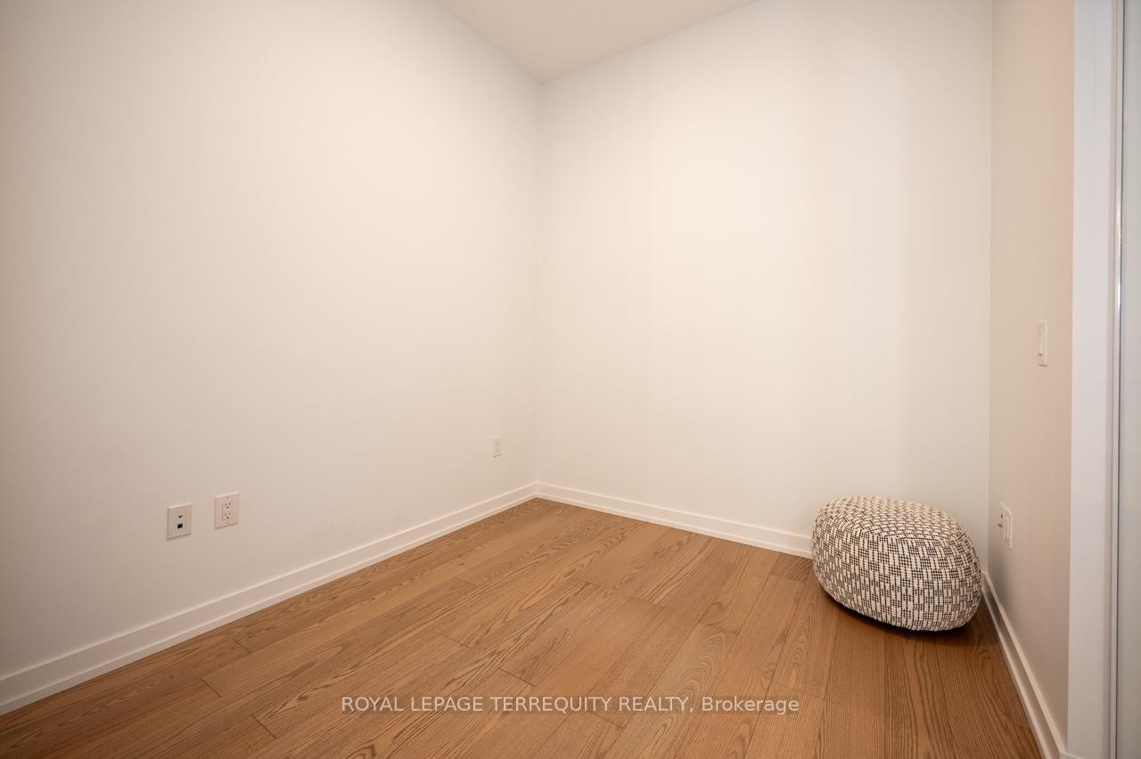 









34


Tubman

Avenue, 306,
Toronto,




ON
M5A 0R2

