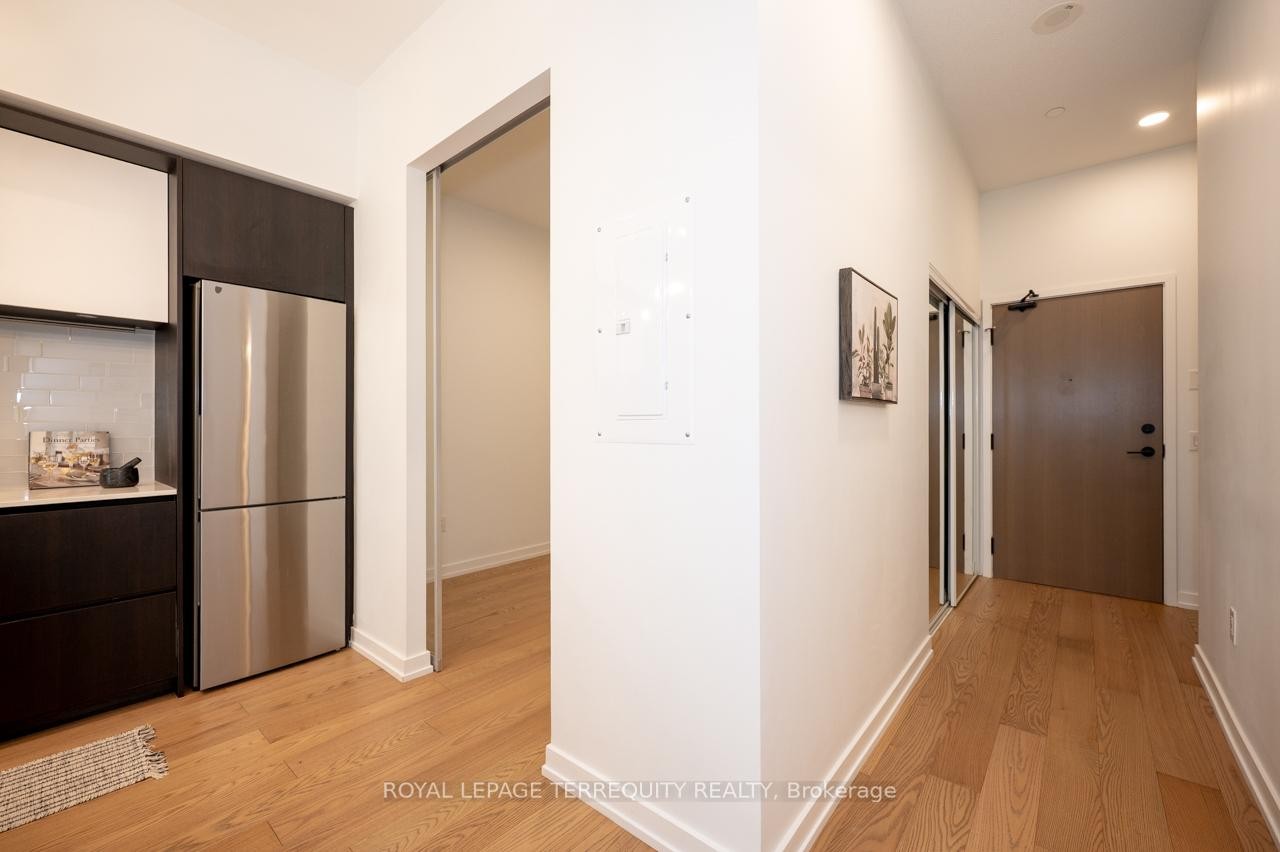 









34


Tubman

Avenue, 306,
Toronto,




ON
M5A 0R2

